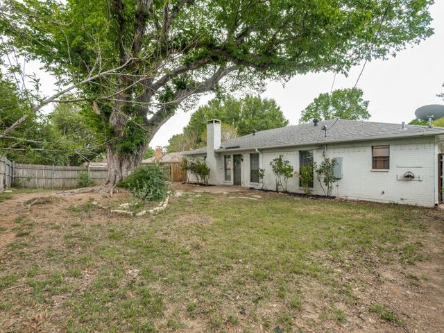 4401 Woodhill Drive, Arlington, TX 76016