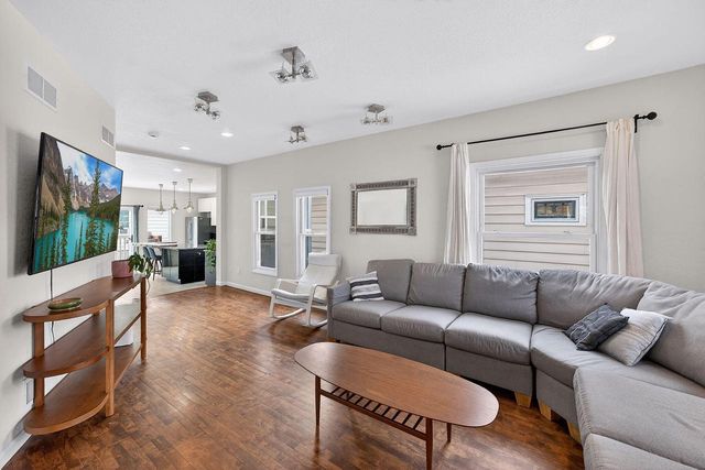 2607 E Oklahoma AVENUE, Milwaukee, WI 53207