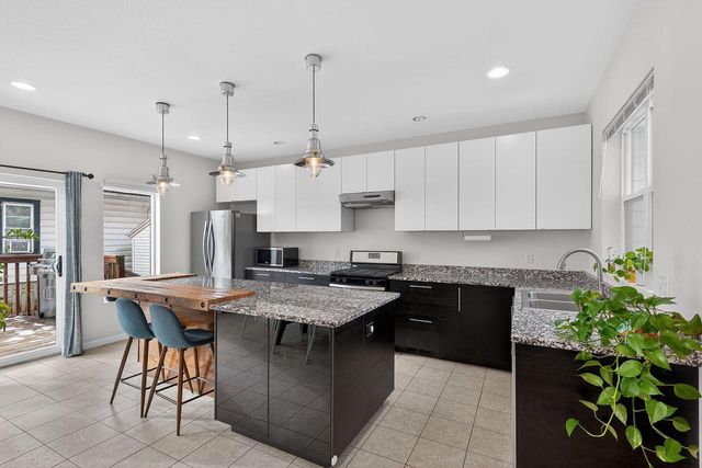 2607 E Oklahoma AVENUE, Milwaukee, WI 53207