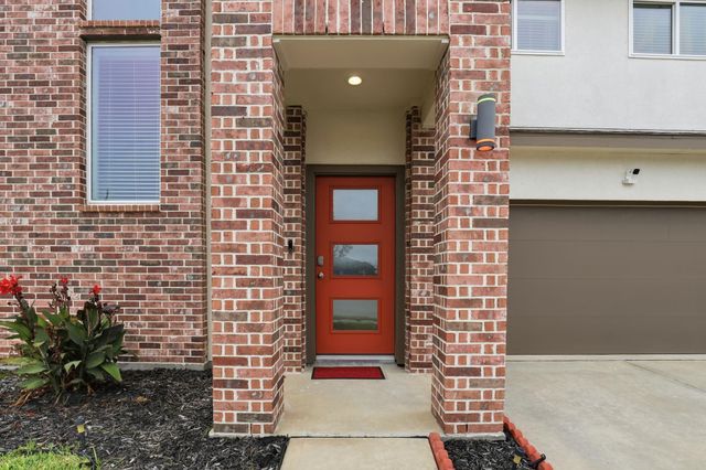 14507 Rain Tree Drive, Baytown, TX 77523