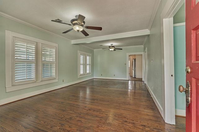 711 Granberry Street, Humble, TX 77338