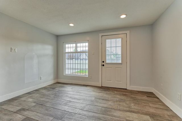 711 Granberry Street, Humble, TX 77338