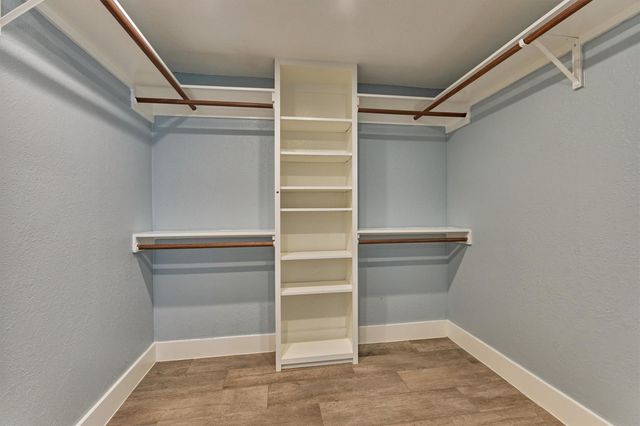 711 Granberry Street, Humble, TX 77338