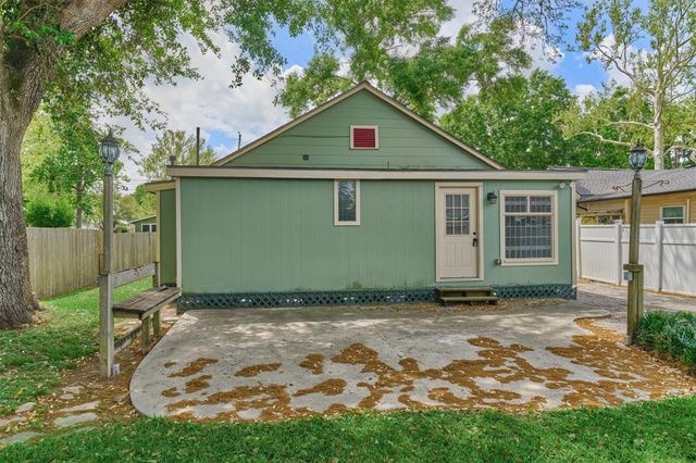 711 Granberry Street, Humble, TX 77338