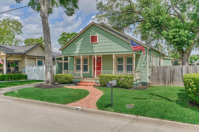 711 Granberry Street, Humble, TX 77338