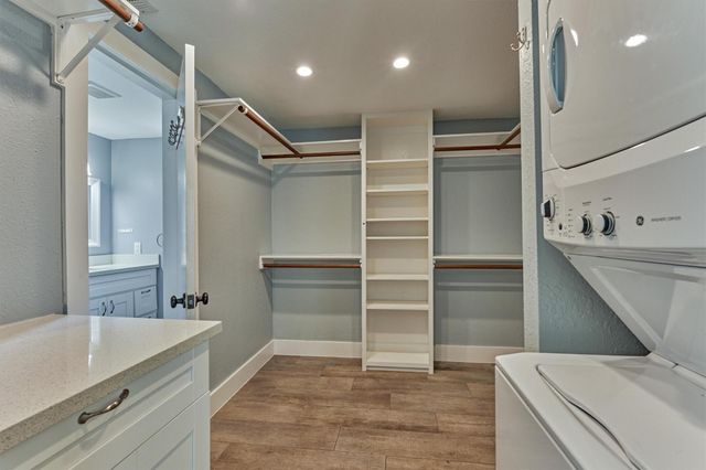 711 Granberry Street, Humble, TX 77338