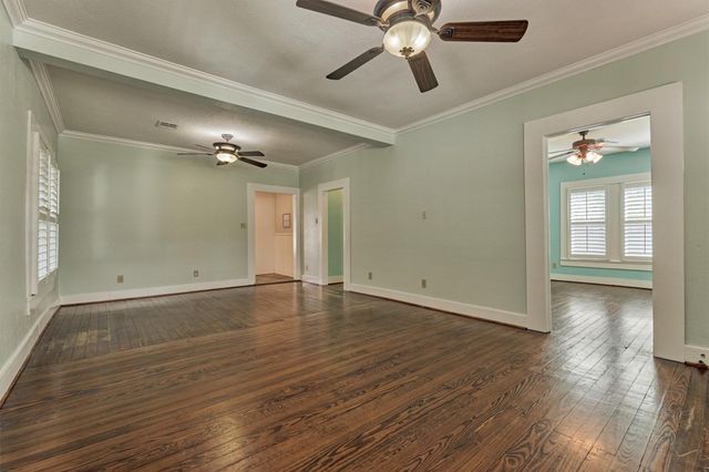 711 Granberry Street, Humble, TX 77338