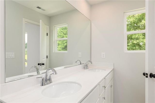 760 Ocmulgee Crossing, Locust Grove, GA 30248