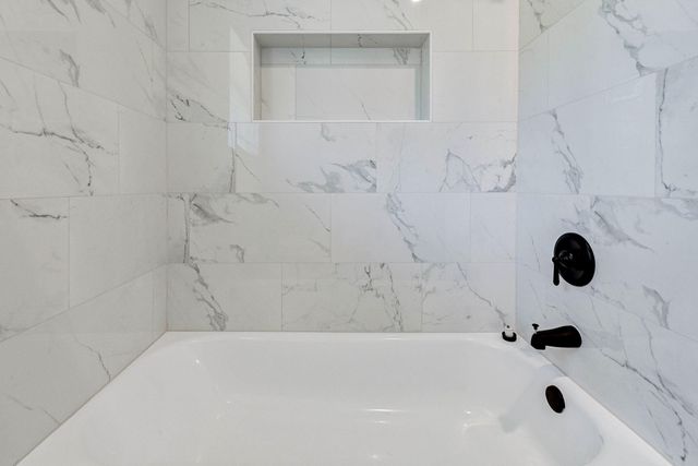 1703 N Roberson Street, Conroe, TX 77301