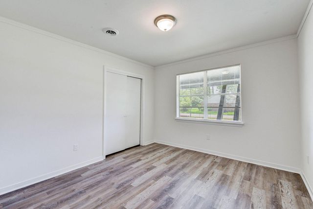 1703 N Roberson Street, Conroe, TX 77301