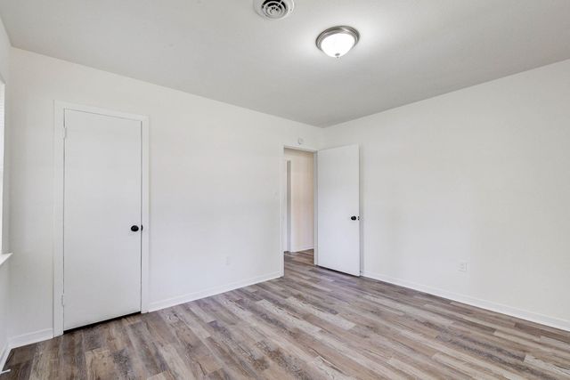 1703 N Roberson Street, Conroe, TX 77301