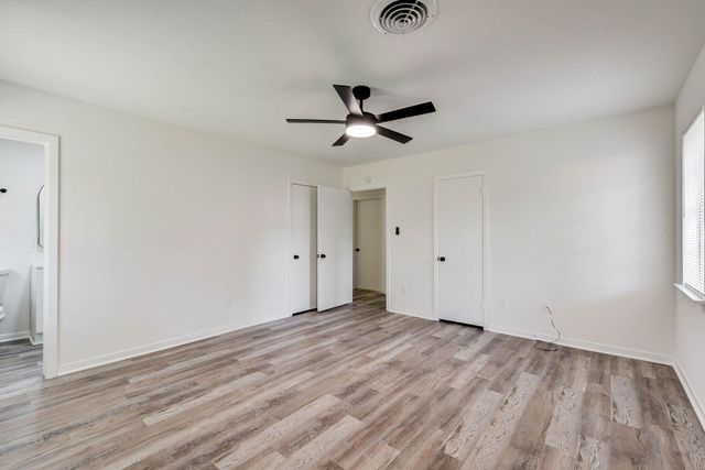 1703 N Roberson Street, Conroe, TX 77301