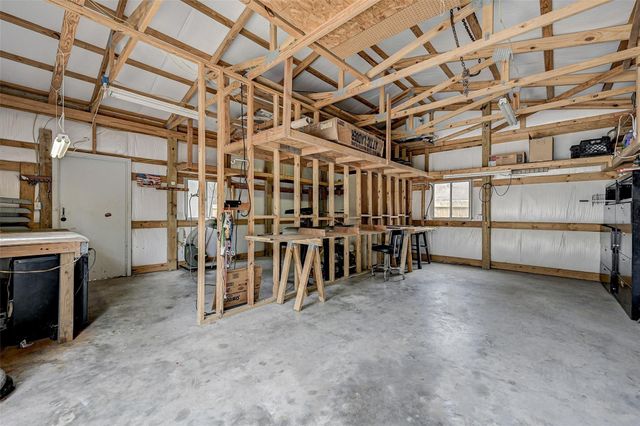 1703 N Roberson Street, Conroe, TX 77301