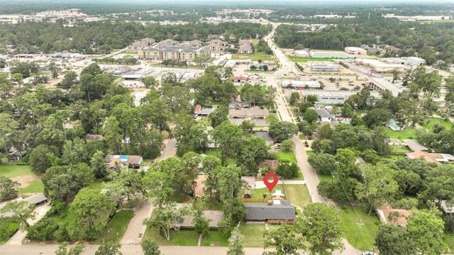 1703 N Roberson Street, Conroe, TX 77301