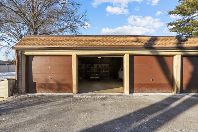 50 Jefferson Oval A, Yorktown Heights, NY 10598