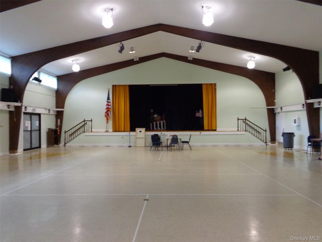 50 Jefferson Oval A, Yorktown Heights, NY 10598