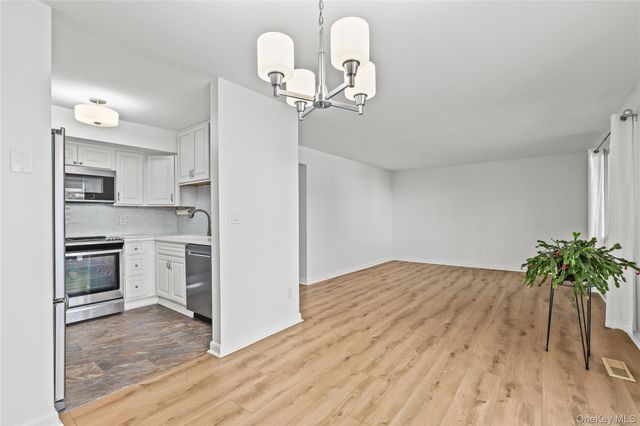 50 Jefferson Oval A, Yorktown Heights, NY 10598