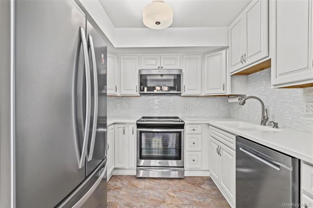 50 Jefferson Oval A, Yorktown Heights, NY 10598