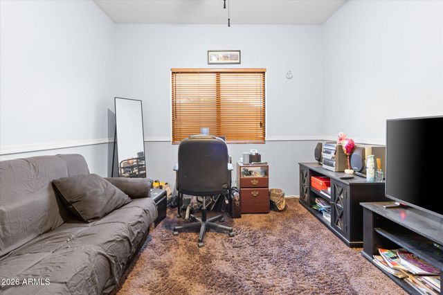 904 W SAINT CHARLES Avenue, Phoenix, AZ 85041