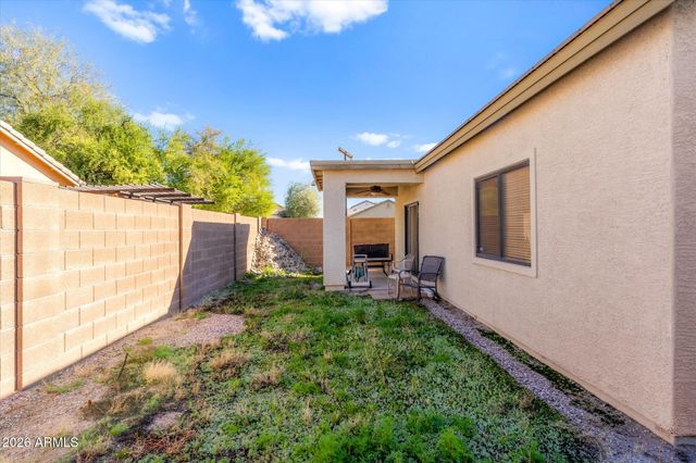 904 W SAINT CHARLES Avenue, Phoenix, AZ 85041