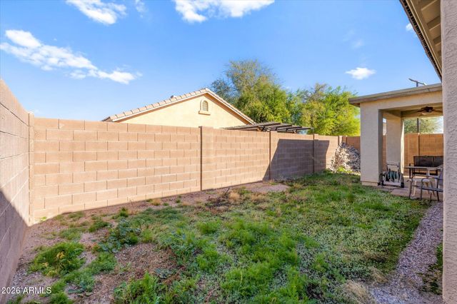 904 W SAINT CHARLES Avenue, Phoenix, AZ 85041