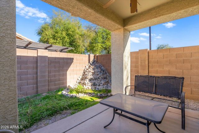 904 W SAINT CHARLES Avenue, Phoenix, AZ 85041