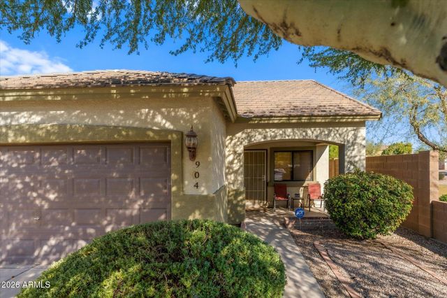 904 W SAINT CHARLES Avenue, Phoenix, AZ 85041