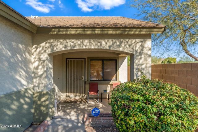 904 W SAINT CHARLES Avenue, Phoenix, AZ 85041