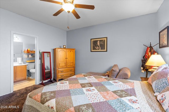 904 W SAINT CHARLES Avenue, Phoenix, AZ 85041