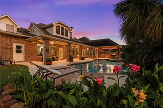 8607 Crossriver Lane, Houston, TX 77095