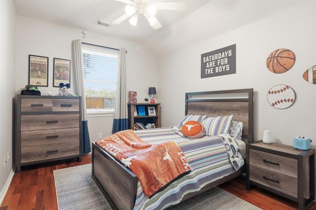 203 Colony Lake Lane, Dickinson, TX 77539