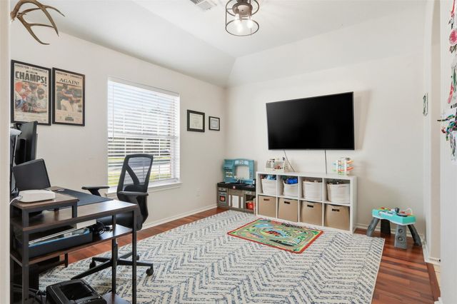 203 Colony Lake Lane, Dickinson, TX 77539