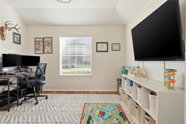 203 Colony Lake Lane, Dickinson, TX 77539