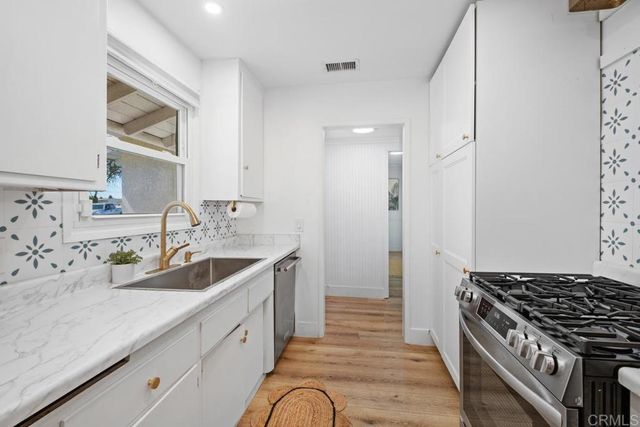 16002 Warren Lane, Huntington Beach, CA 92649