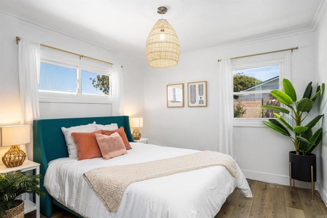 16002 Warren Lane, Huntington Beach, CA 92649