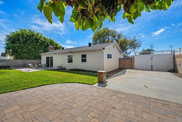 16002 Warren Lane, Huntington Beach, CA 92649