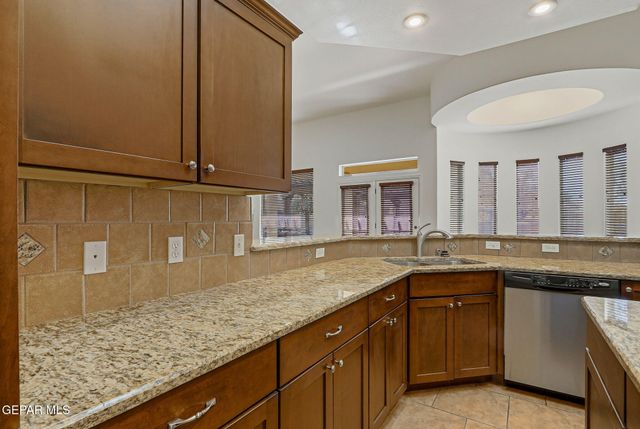 6242 Franklin Eagle, El Paso, TX 79912