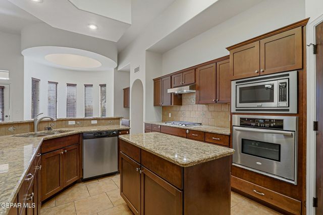 6242 Franklin Eagle, El Paso, TX 79912