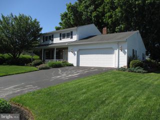 210 E MAIN ST, New Freedom, PA 17349