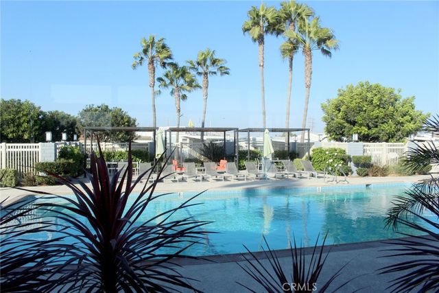 21851 Newland St. 82, Huntington Beach, CA 92646