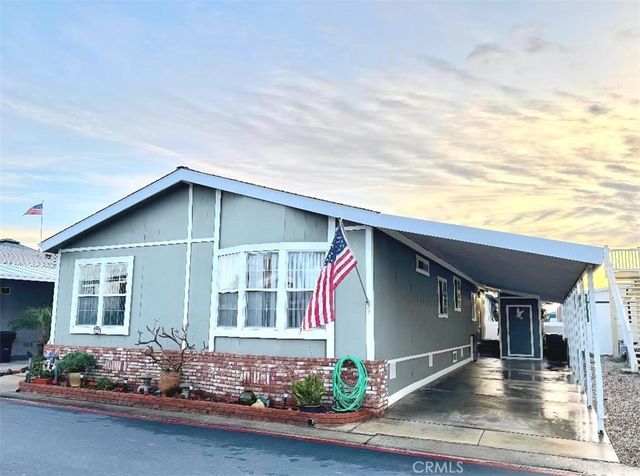 21851 Newland St. 82, Huntington Beach, CA 92646