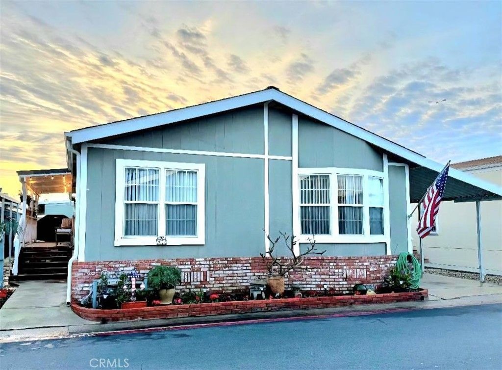 21851 Newland St. 82, Huntington Beach, CA 92646
