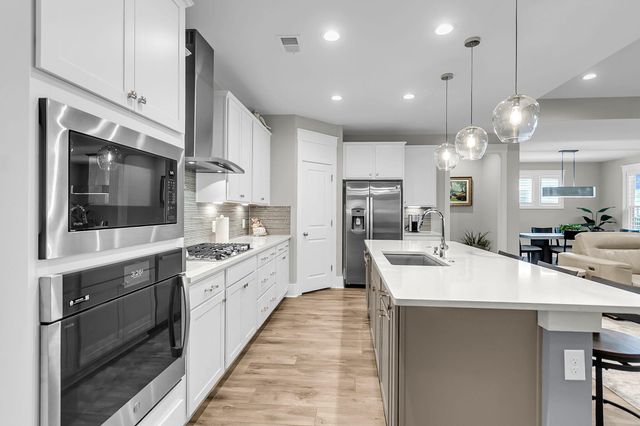 172 Collared Dove Court, Summerville, SC 29483