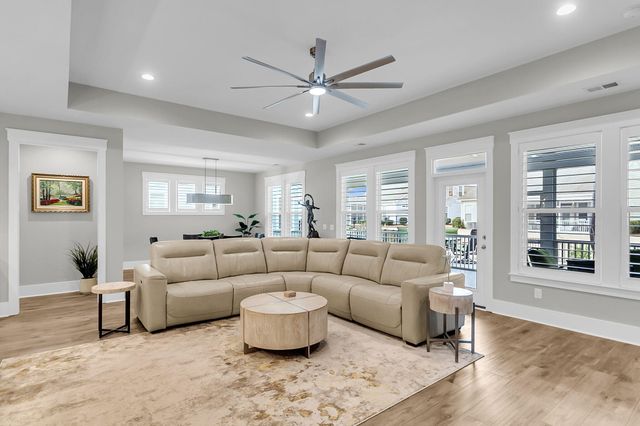 172 Collared Dove Court, Summerville, SC 29483