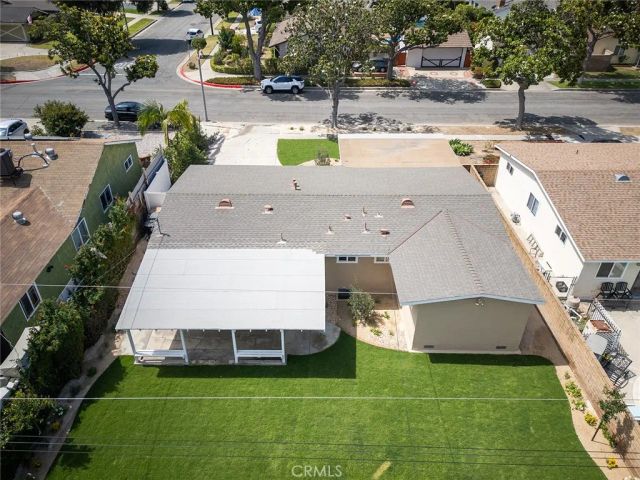 1137 W Baker, Fullerton, CA 92833