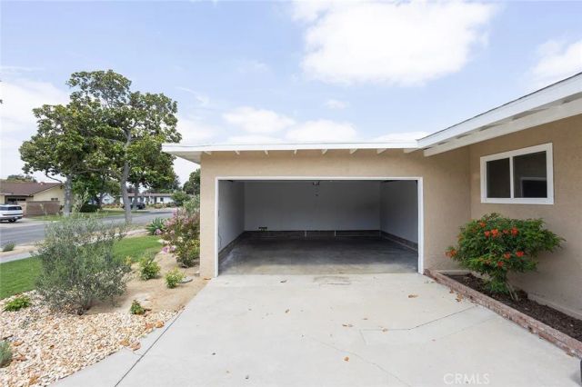 1137 W Baker, Fullerton, CA 92833
