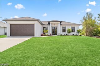 2705 Darlene PL, Lehigh Acres, FL 33971