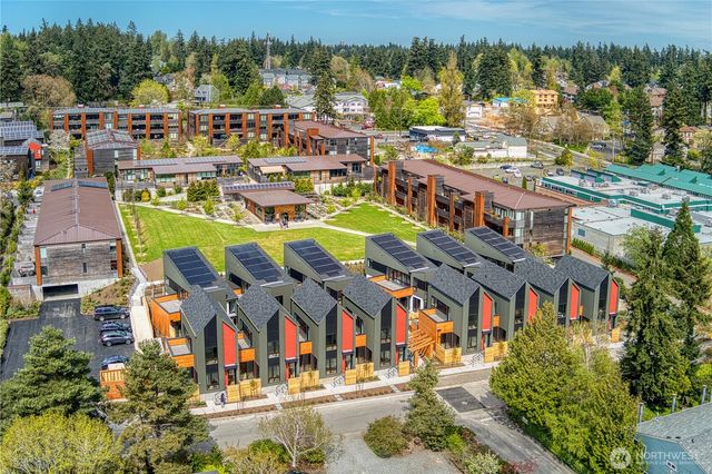 230 Canopy Path NW, Bainbridge Island, WA 98110