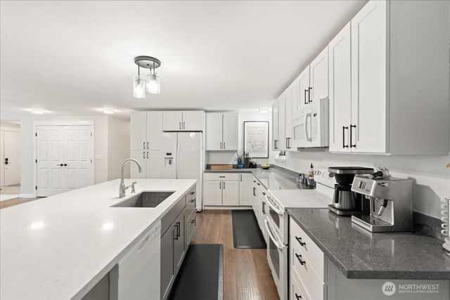 4002 55th Street Ct NW, Gig Harbor, WA 98335