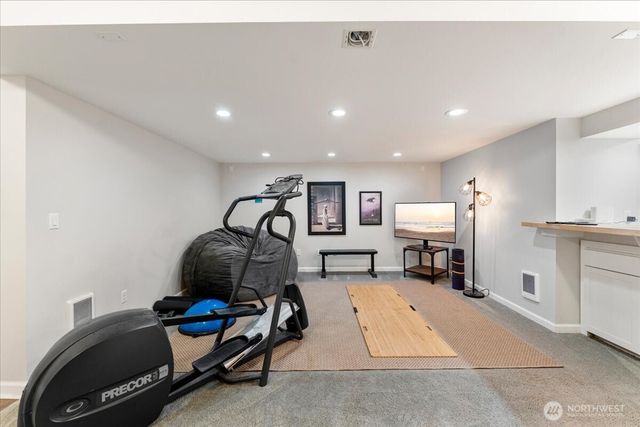 4002 55th Street Ct NW, Gig Harbor, WA 98335